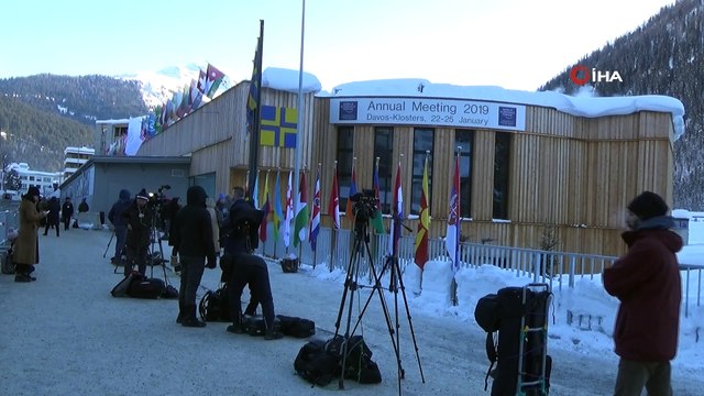 - Dünya'nın Sorunları Davos'ta Tartışılıyor- Küreselleşmenin Oluşturduğu Hayal Kırıklığı Davos Zirvesi'nde Ele Alınıyor- Küreselleşmenin Tartışıldığı Günümüzde Artan Popülizmin Sonuçları Masaya Yatırılıyor
