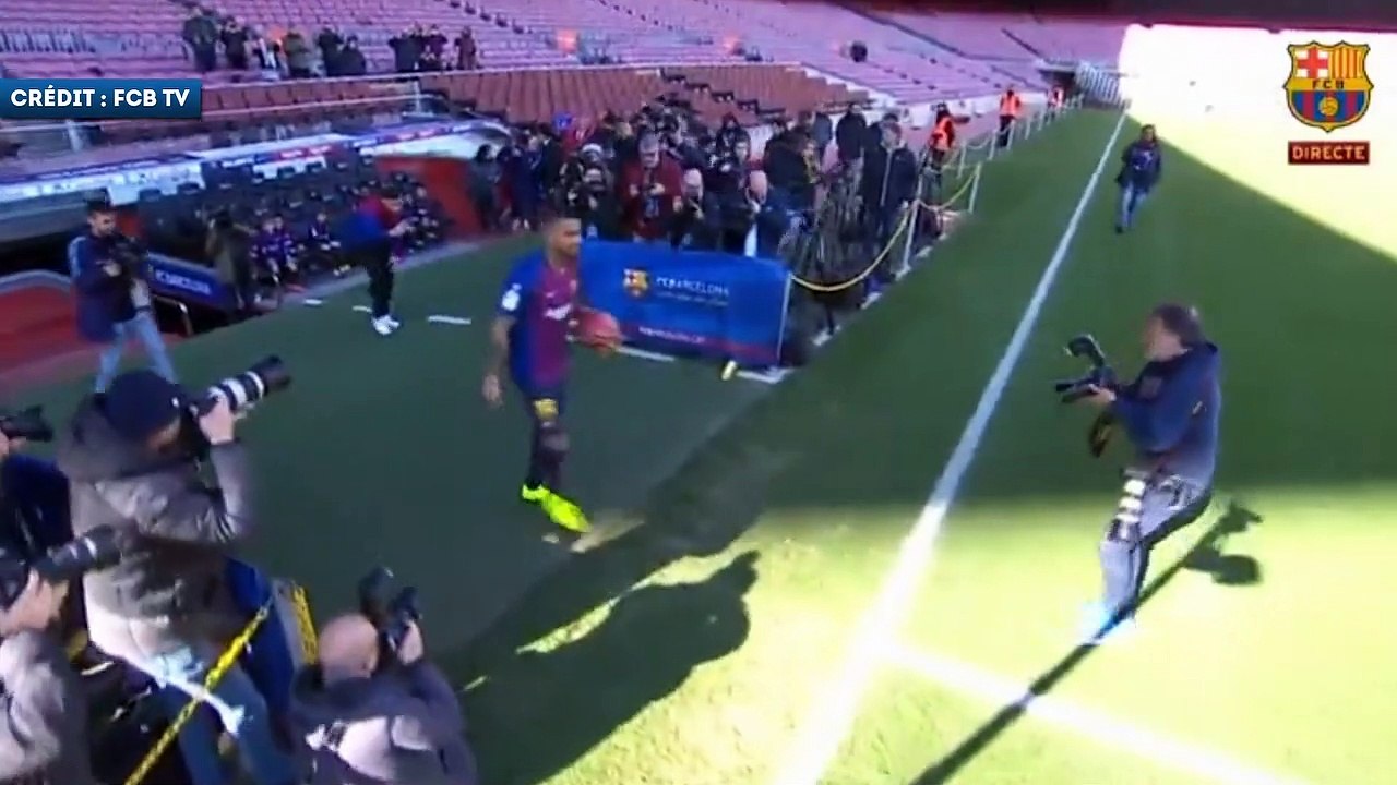 Les jongles de Kevin-Prince Boateng au Camp Nou