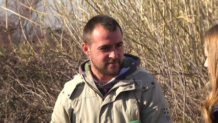 banorët e Kurbinit marrin ujë nga çesma e pelegrinëve  - Top Channel Albania - News - Lajme