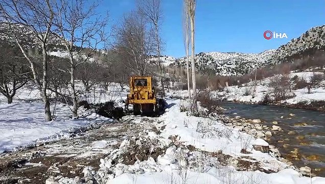 Kar nedeniyle hastaneye gidemeyen hastanın imdadına belediye ekipleri yetişti