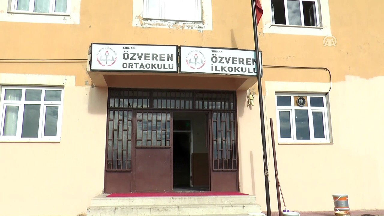 Denetimli serbestlik yükümlüleri okulların bakımını yapıyor - ŞIRNAK