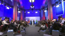 Débat citoyen sur l'Europe avec la Chancelière allemande Angela Merkel
