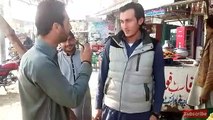 Abid Rabbani  from Dera Ismail Khan asking question from different peoples on road