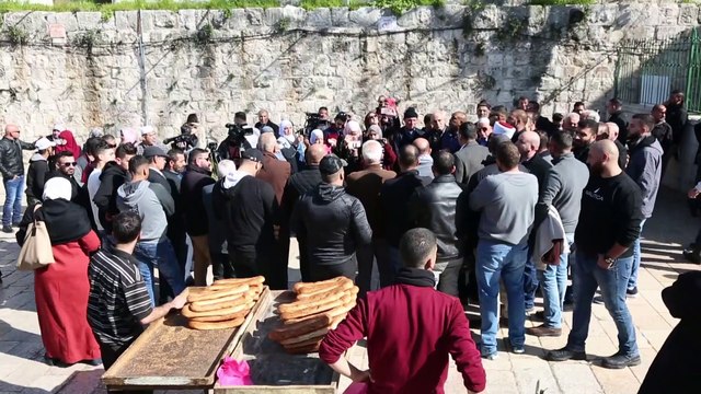 Mescid-i Aksa korumalarının uzaklaştırılması protesto edildi - KUDÜS