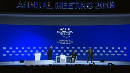 "Gozamos de credibilidade para fazer as reformas que precisamos e que o mundo espera", diz Bolsonaro em Davos