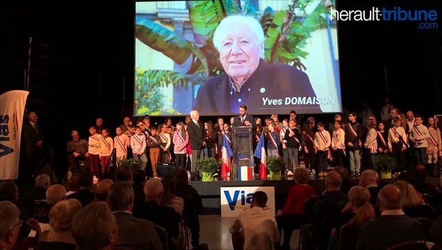VIAS - Cérémonie des vœux - Remise de la médaille de la ville à Yves Domaison
