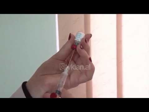 Foshnja 4 muajshe nderron jete nga fruthi