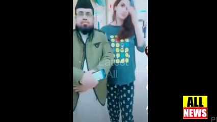 Mufti Abdul Qavi Made Strong and Dabang Entry | Ary News Headlines