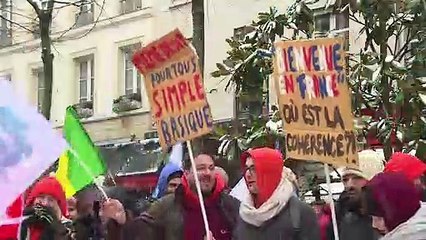 Etudiants étrangers: mobilisation contre la hausse des frais