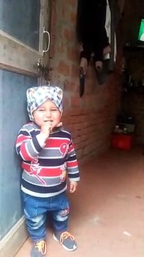 Arya - a little ARTV user with her family!