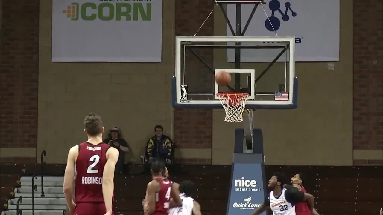 Briante Weber (22 points) Highlights vs. Santa Cruz Warriors