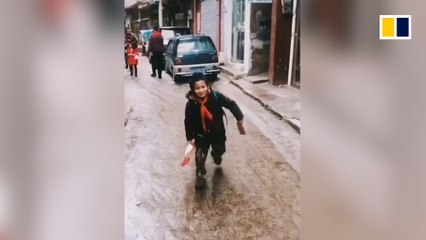 Boy’s amazing swagger becomes online sensation