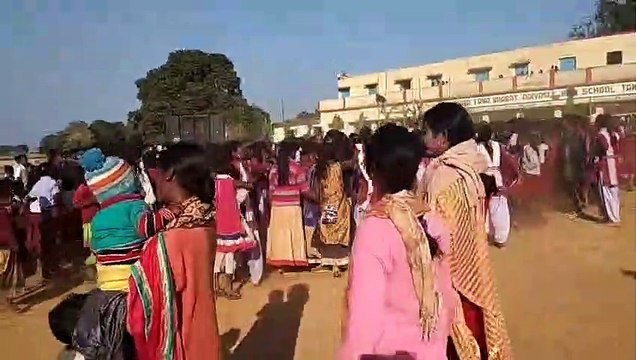 Girls free dance