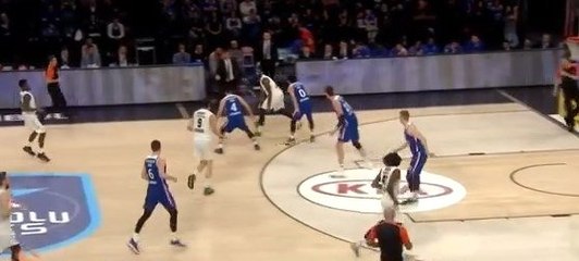 Anadolu Efes, Real Madrid Deplasmanında