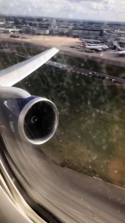 taking off from heathrow airport 27R bound for Stockholm arlanda!