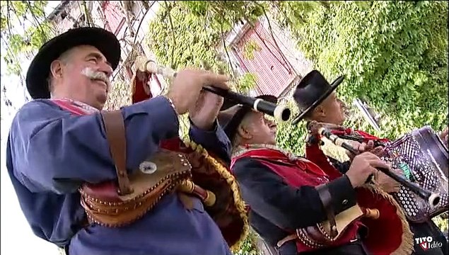 La Bourrée du Fel par le groupe folklorique la bourrée du CARLADES
