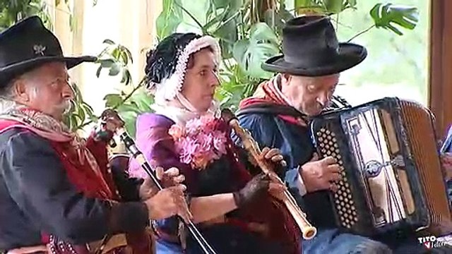 La Crouzade par le groupe folklorique la bourrée du CARLADES