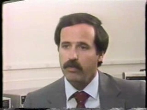 Headline News - on Betamax vs. VHS vs. 8 MM Video 1980s