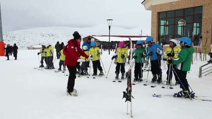 Kış turizminin 'Yıldız'ında tatil yoğunluğu - SİVAS