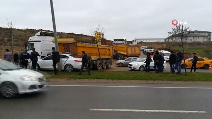 Tır ve otomobil kafa kafaya çarpıştı: 2 yaralı