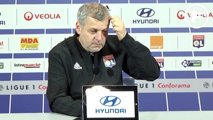 OL : Bruno Genesio réagit à la disparition d'Emiliano Sala