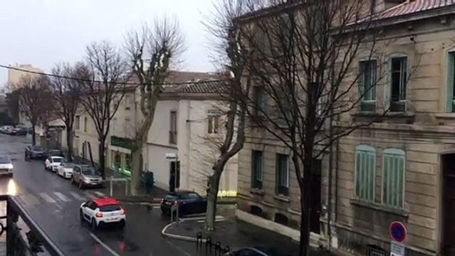 La neige tombe sur Salon-de-Provence