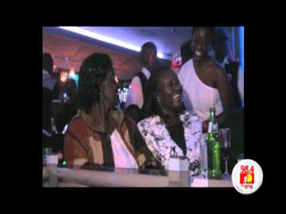 Lyra performs her new single "Happy" featuring Wyre