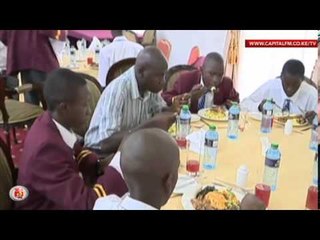 Uhuru surprises Chavakali students with State House tour