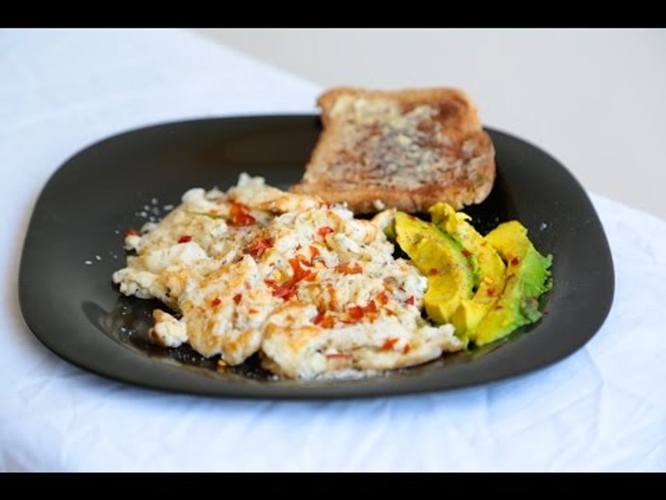 The Chop Up: How to make a Lemon & Herb Egg in under 1 minute