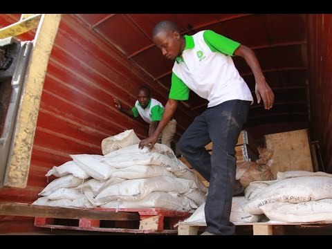 Oxfam sends relief supplies to Burundi refugees