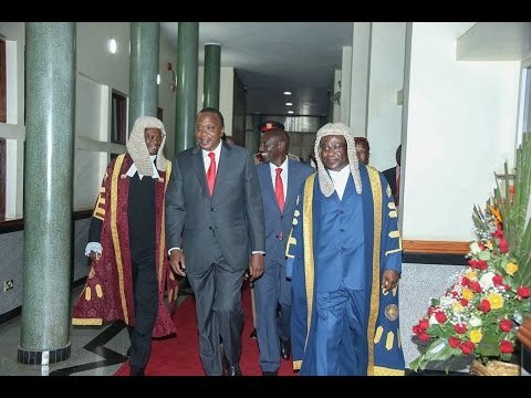 Uhuru waives coffee licensing fees, levies in SoTN address