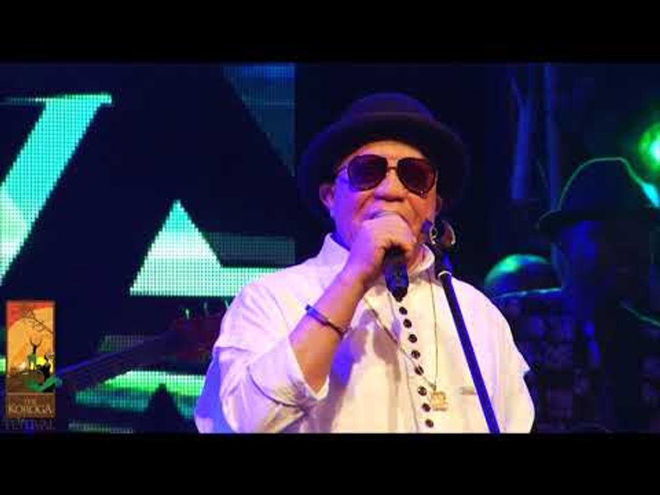 Salif Keita - Yamore (Live At The Koroga Festival)