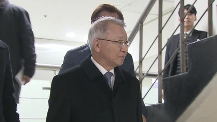 양승태 전 대법원장 구속...헌정 사상 초유 / YTN