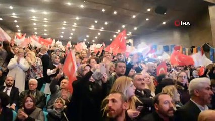 AK Parti Sözcüsü Çelik: ' Tankların yol verdiği genel başkanlarına baksınlar'