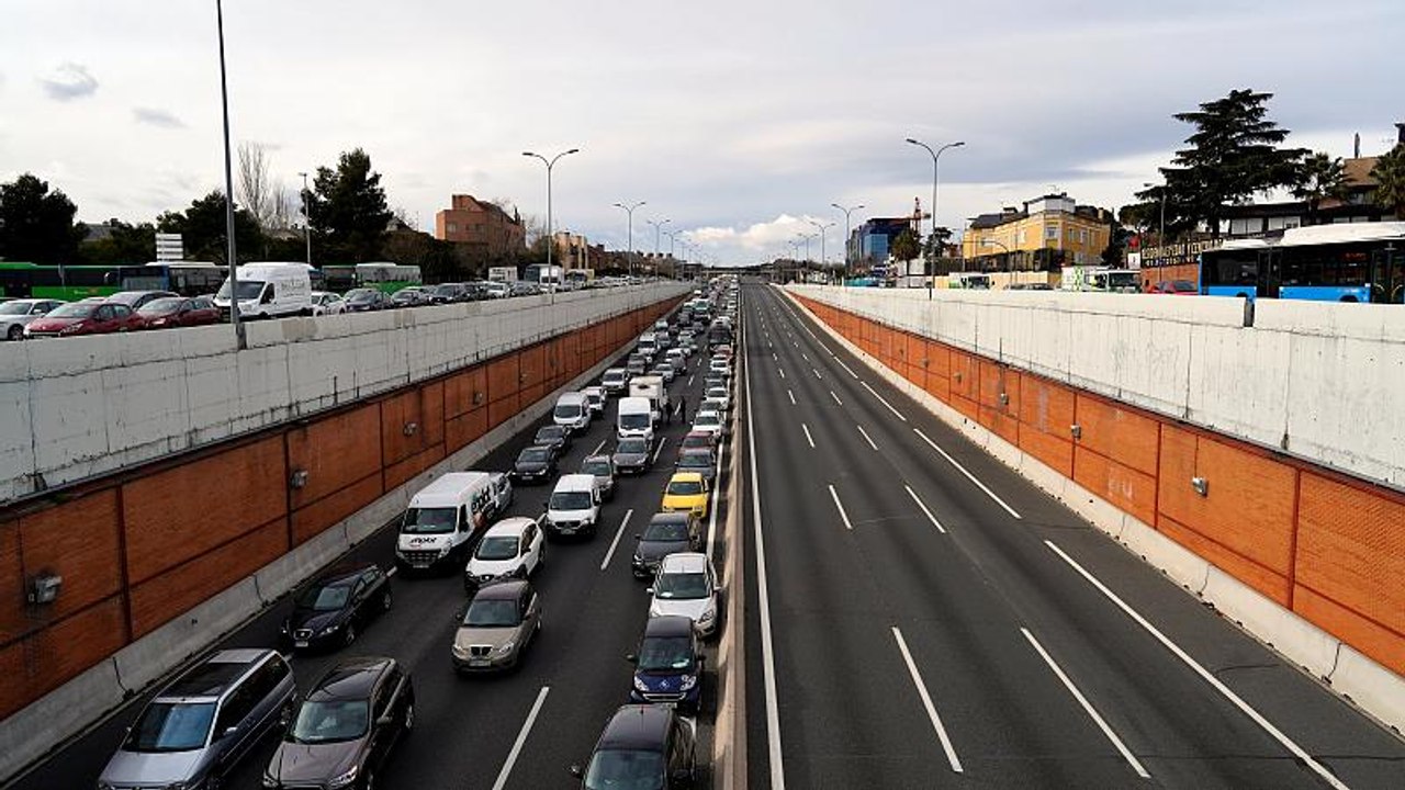 Uber & Co.: Taxler protestieren in Spanien