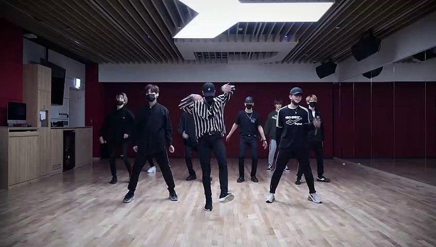 Stray Kids "뱅뱅뱅(BANG BANG BANG)" Dance Practice