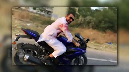 ANGRY Ajaz Khan MOBBED and FOLLOWED By Fans In Baroda | FULL VIDEO