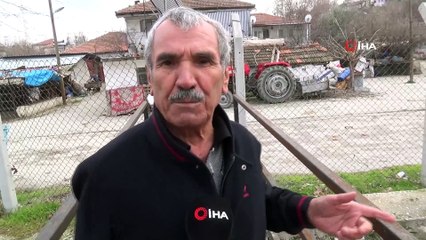 -  Boya fabrikalarının Büyük Menderes nehrine akan dereyi kirlettiği iddiası- Tertemiz akan su fabrikalardan sonra siyah akıyor- Fabrikanın atık sularının Büyük Menderes’i zehirlediği öne sürüldü- Fabrik