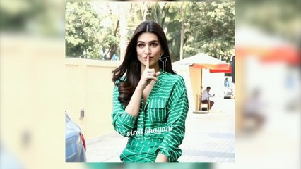 Kriti Sanon clicked in 'Luka Chuppi' pose at movie trailer launch