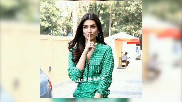 Kriti Sanon clicked in 'Luka Chuppi' pose at movie trailer launch