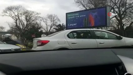 Trafikte yumrukların konuştuğu kavga kamerada