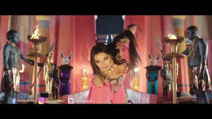 اغنية   مش هبكي   - ليال عبود والراقصة الا كوشنيرمن فيلم   سطو مثلث   ( فيديو كليب )