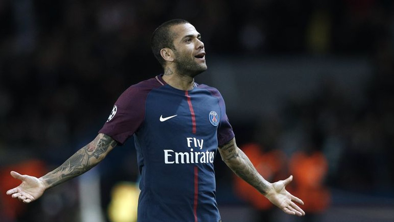 Daniel Alves : "j'espère que ce n'est pas trop grave pour Neymar"