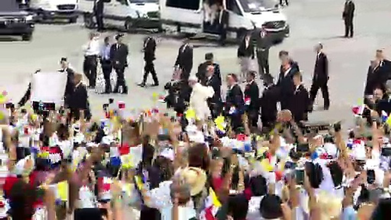 Papst schert sich beim Weltjugendtag nicht ums Protokoll