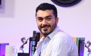 عبدالله بهمن يهاجم إحدى معجباته على انستقرام