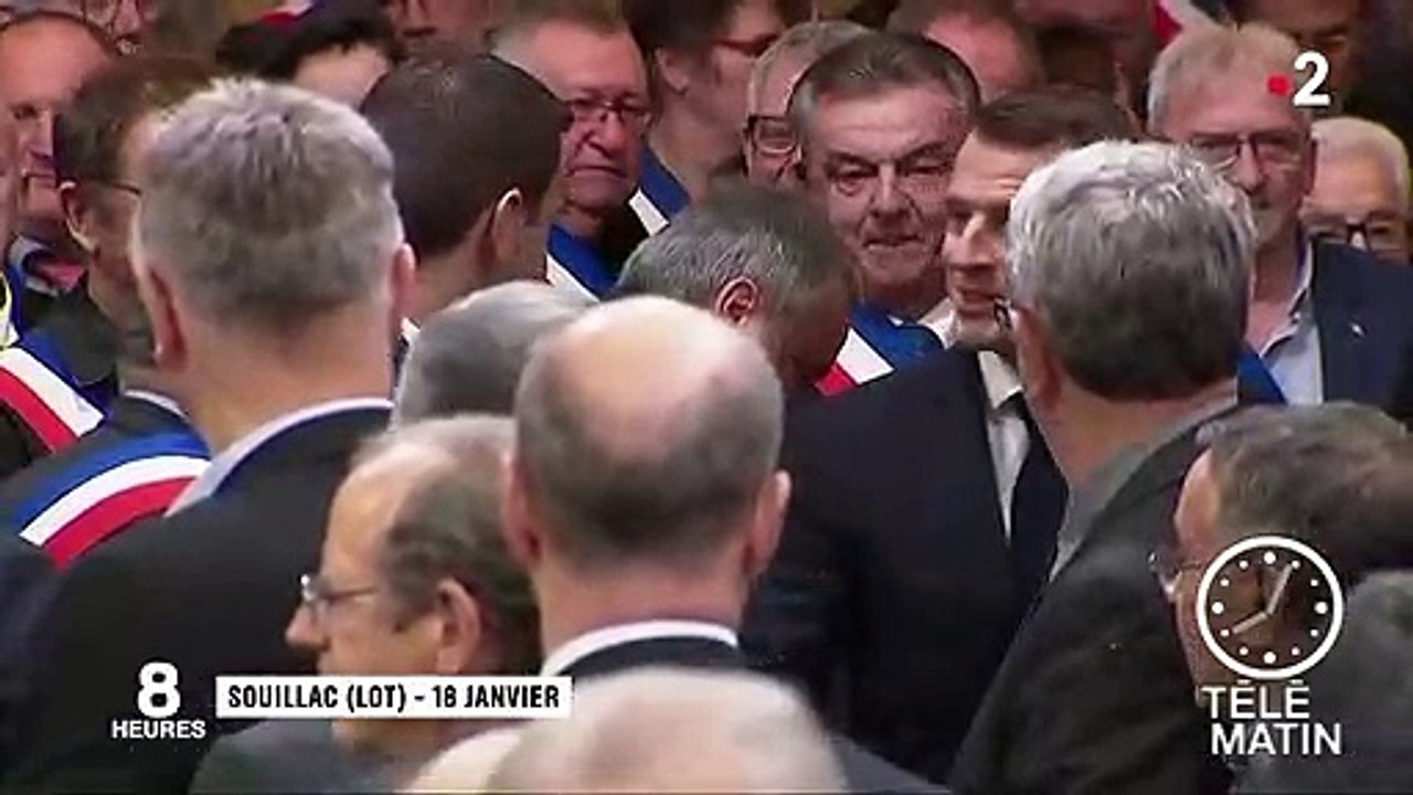 Grand débat national : Macron à la rencontre d'élus dans la Drôme