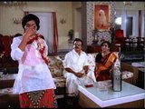 Soorakottai Singakutti - Silk Smitha pretends as Man