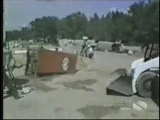 Shit mdr lol ptdr un gars ki tombe des chiottes