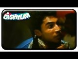 Dishyum Tamil Movie - Guinness Pakru gives love advice to Jiiva
