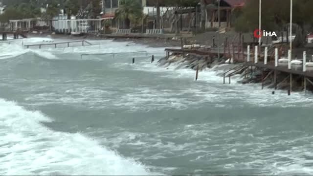 Lodos Bodrum'u Vurdu